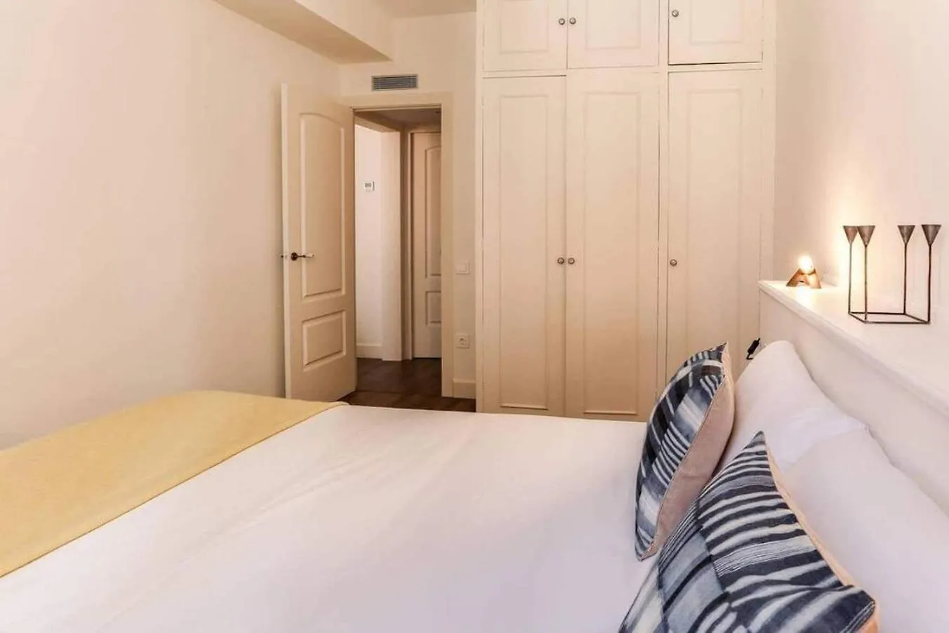 Stylish 2 Bdr In Trendy Gracia Apartment Barcelona Spain