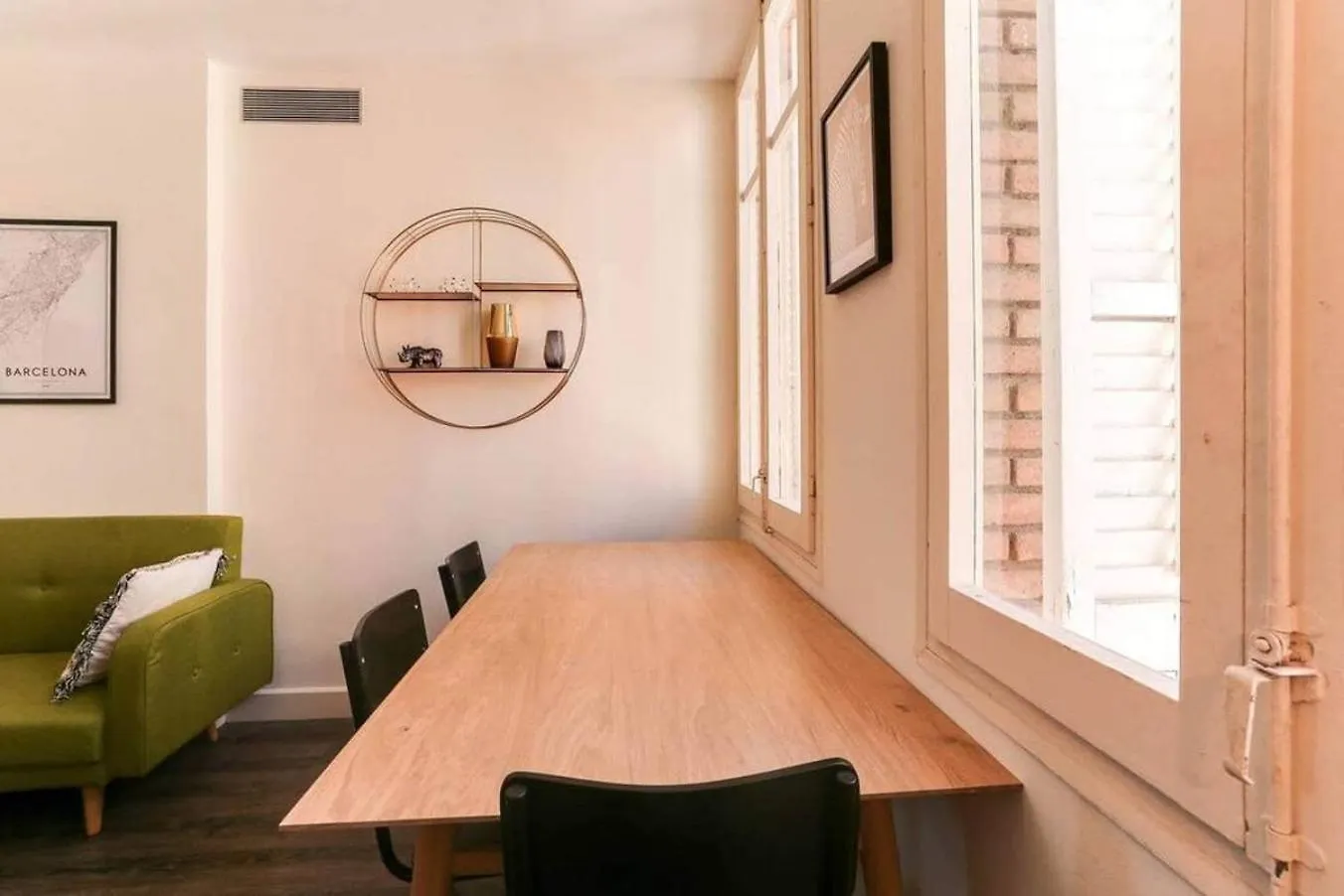Stylish 2 Bdr In Trendy Gracia Apartment Barcelona