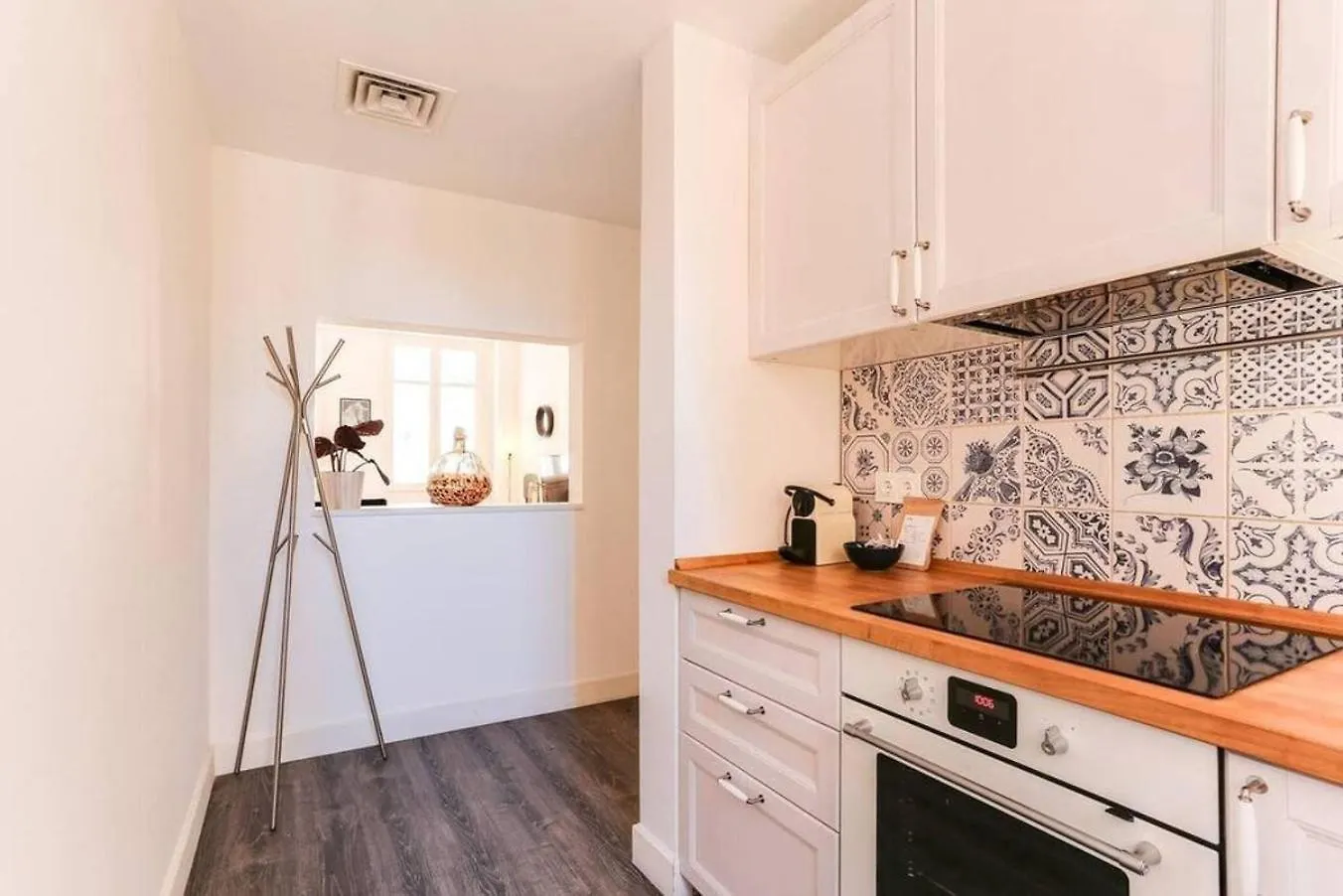 Stylish 2 Bdr In Trendy Gracia Apartment Barcelona